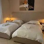 Kejsi Apartments
